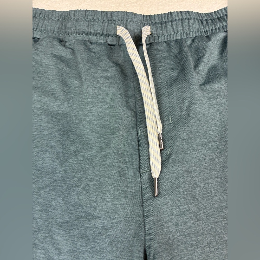 Vuori Sunday Performance Shorts 8” - Picture 13 of 13
